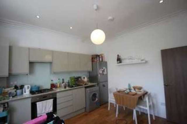  Image of 2 bedroom Flat to rent in Uplands Road London N8 at Hornsey London Hornsey, N8 9NH