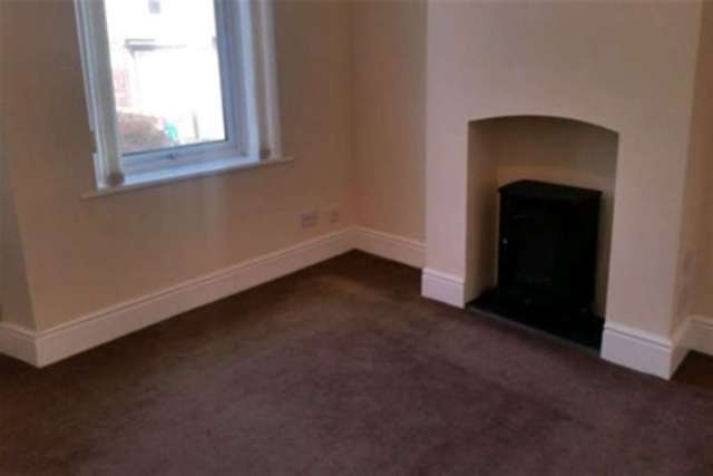  Image of 3 bedroom Terraced house to rent in Vicar Lane Woodhouse Sheffield S13 at Sheffield, S13 7JH