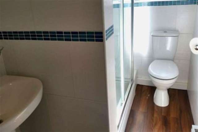  Image of 3 bedroom Terraced house to rent in Vicar Lane Woodhouse Sheffield S13 at Sheffield, S13 7JH