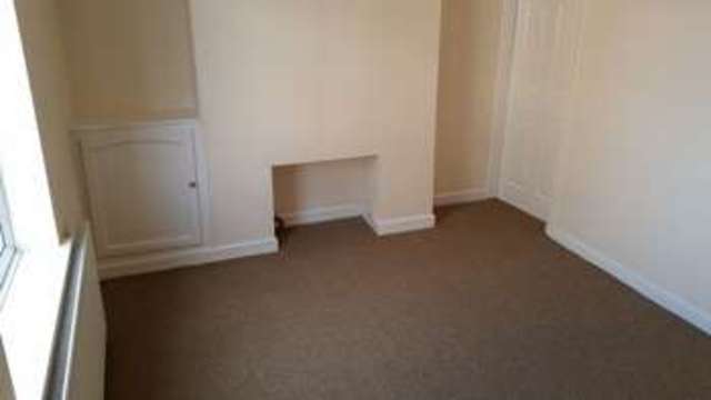  Image of 3 bedroom Terraced house to rent in Victoria Road Ripley DE5 at Victoria Road  Ripley, DE5 3FW