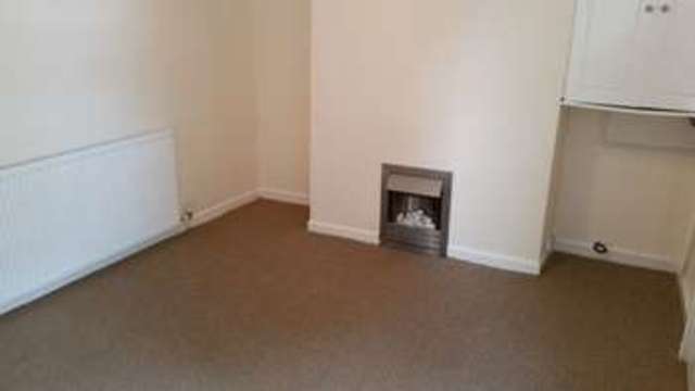  Image of 3 bedroom Terraced house to rent in Victoria Road Ripley DE5 at Victoria Road  Ripley, DE5 3FW