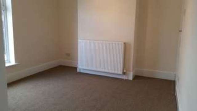  Image of 3 bedroom Terraced house to rent in Victoria Road Ripley DE5 at Victoria Road  Ripley, DE5 3FW