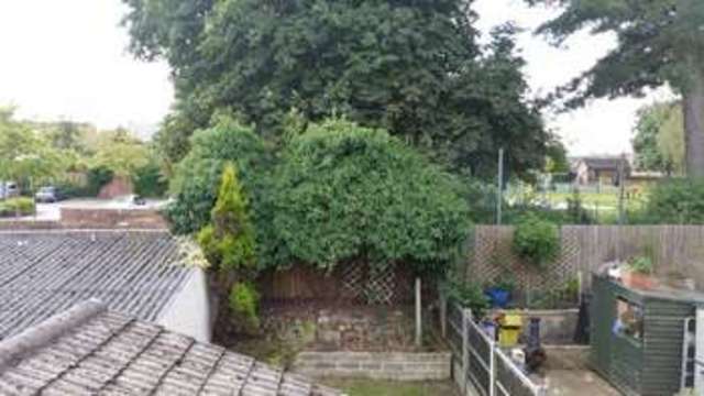  Image of 3 bedroom Terraced house to rent in Victoria Road Ripley DE5 at Victoria Road  Ripley, DE5 3FW