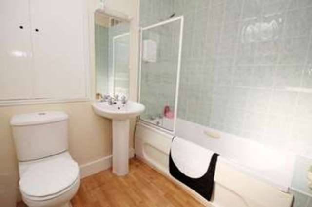  Image of 4 bedroom Maisonette for sale in Walnut Road Torquay TQ2 at Walnut Road Chelston Torquay, TQ2 6HU
