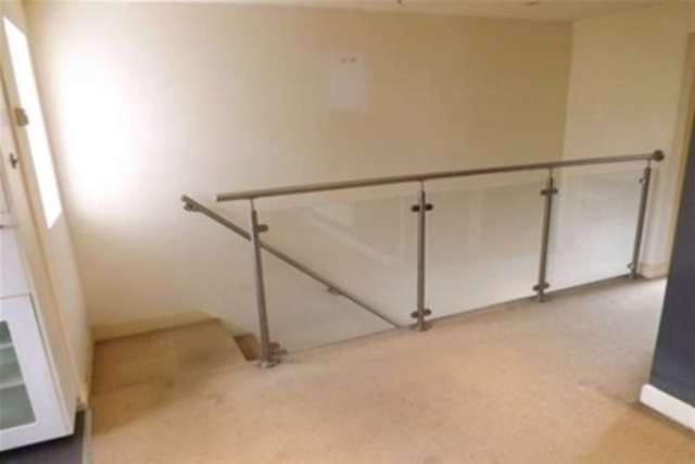  Image of 1 bedroom Flat to rent in Waverley Road London E17 at London, E17 3LG