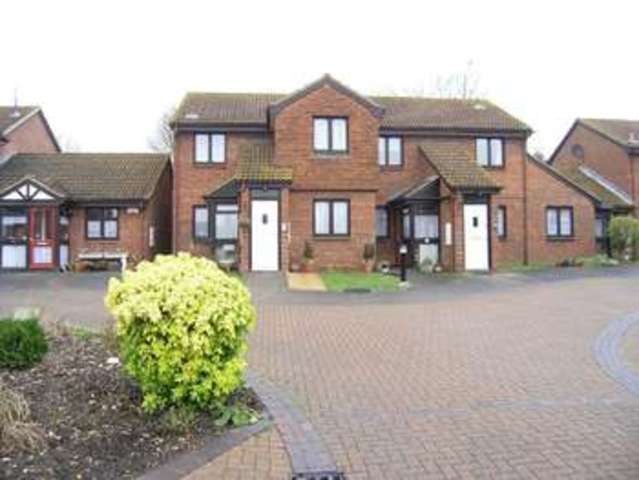  Image of 1 bedroom Retirement Property for sale in Warblers Close Strood Rochester ME2 at Barton Road  Strood, ME2 3ED