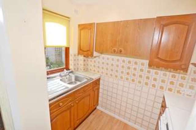  Image of 1 bedroom Retirement Property for sale in Warblers Close Strood Rochester ME2 at Barton Road  Strood, ME2 3ED