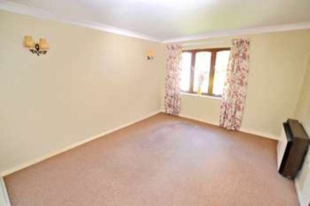  Image of 1 bedroom Retirement Property for sale in Warblers Close Strood Rochester ME2 at Barton Road  Strood, ME2 3ED
