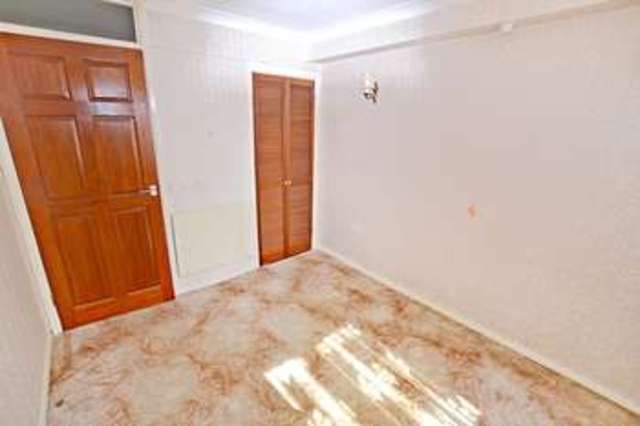  Image of 1 bedroom Retirement Property for sale in Warblers Close Strood Rochester ME2 at Barton Road  Strood, ME2 3ED