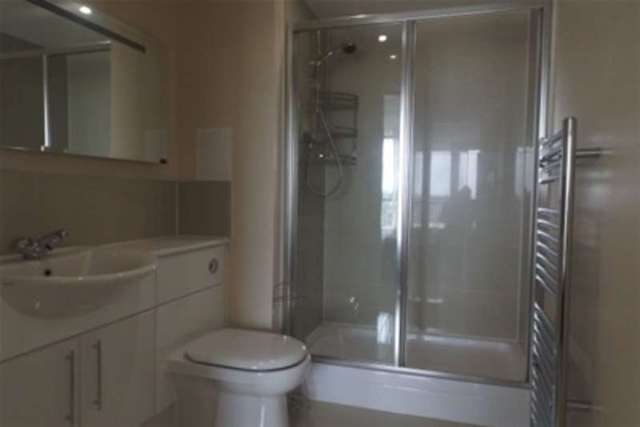  Image of 2 bedroom Penthouse to rent in Mannock Close London NW9 at London, NW9 5WD