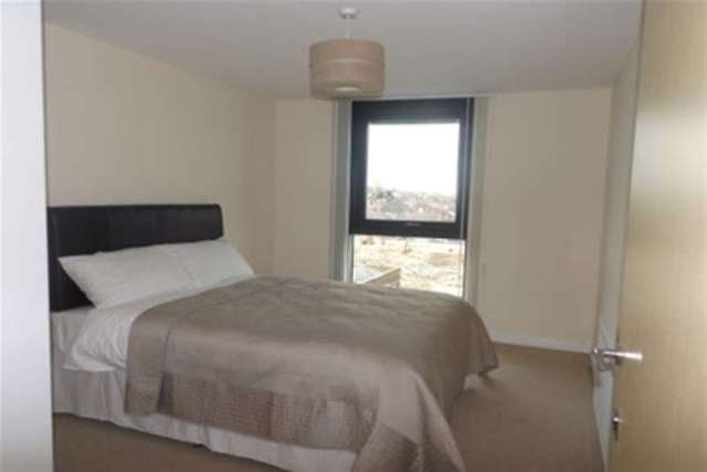  Image of 2 bedroom Penthouse to rent in Mannock Close London NW9 at London, NW9 5WD