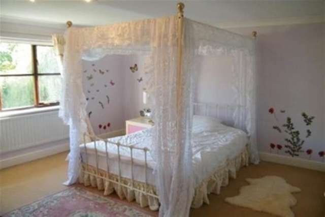  Image of 5 bedroom Detached house to rent in Thorndean Drive Warninglid Haywards Heath RH17 at Haywards Heath, RH17 5SX