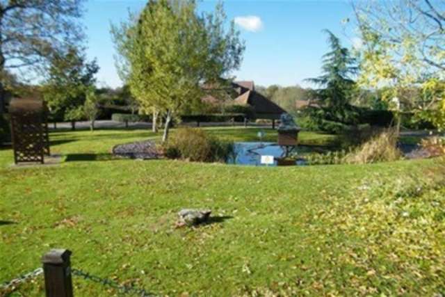  Image of 5 bedroom Detached house to rent in Thorndean Drive Warninglid Haywards Heath RH17 at Haywards Heath, RH17 5SX