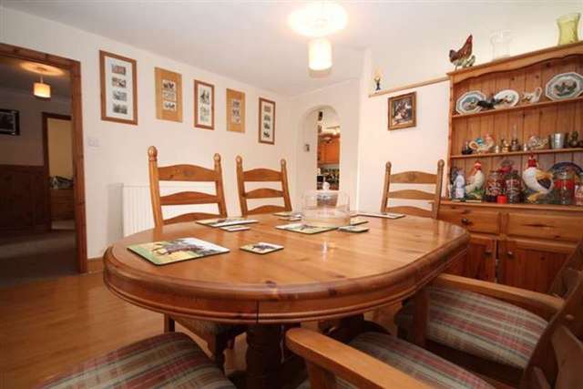  Image of 3 bedroom Bungalow for sale in Warren Road Red Lodge Bury St. Edmunds IP28 at Warren Road  Red Lodge, Bury St. Edmunds, IP28 8JP