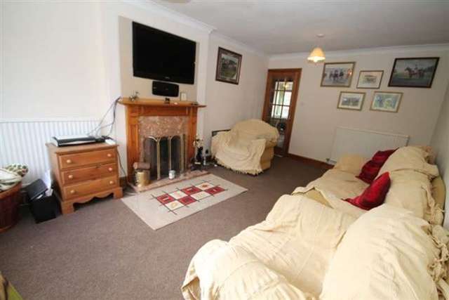  Image of 3 bedroom Bungalow for sale in Warren Road Red Lodge Bury St. Edmunds IP28 at Warren Road  Red Lodge, Bury St. Edmunds, IP28 8JP