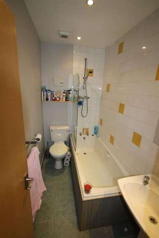  Image of 1 bedroom Flat to rent in Warwick Street Heaton Newcastle upon Tyne NE6 at Warwick Street  Newcastle Upon Tyne, NE6 5AQ