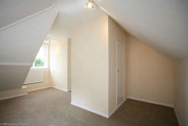  Image of 4 bedroom Property to rent in Wash Hill Lea Wooburn Green High Wycombe HP10 at Wooburn Green Buckinghamshire Wooburn Green, HP10 0JD