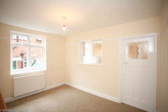  Image of 4 bedroom Property to rent in Wash Hill Lea Wooburn Green High Wycombe HP10 at Wooburn Green Buckinghamshire Wooburn Green, HP10 0JD