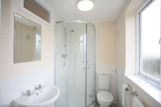  Image of 4 bedroom Property to rent in Wash Hill Lea Wooburn Green High Wycombe HP10 at Wooburn Green Buckinghamshire Wooburn Green, HP10 0JD
