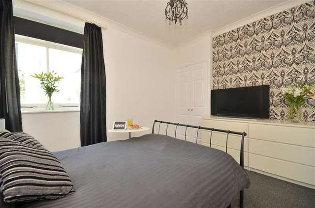  Image of 2 bedroom Apartment for sale in Waterloo Square Bognor Regis PO21 at Bognor Regis West Sussex Bognor Regis, PO21 1TE