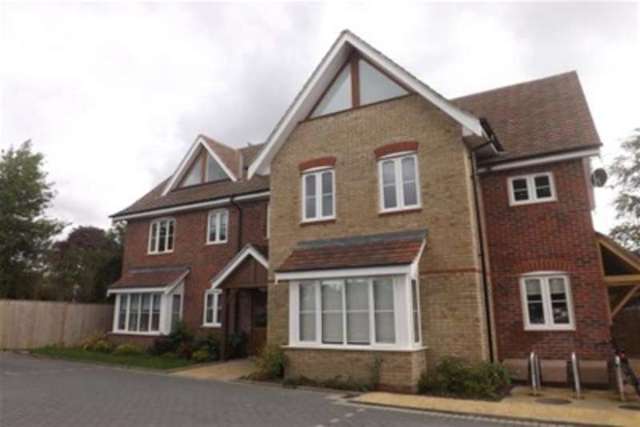  Image of 2 bedroom Flat to rent in London Road Waterlooville PO7 at Waterlooville, PO7 5SU
