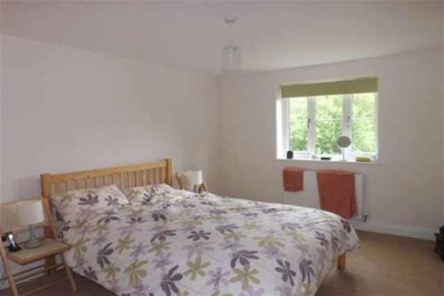  Image of 2 bedroom Flat to rent in London Road Waterlooville PO7 at Waterlooville, PO7 5SU