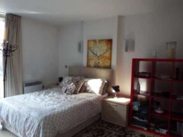  Image of 2 bedroom Flat for sale in Watson Street Manchester M3 at Manchester Greater Manchester Manchester, M3 4EF