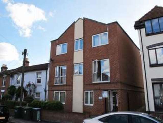  Image of 2 bedroom Flat to rent in Park Road Southampton SO15 at Park Road  Southampton, SO15 3BB