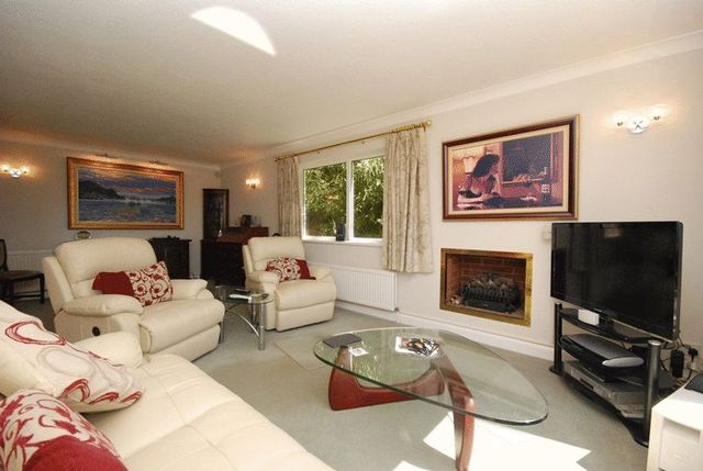  Image of 3 bedroom Detached house for sale in Wellsbourne Park Plymouth PL3 at Wellsbourne Park Mannamead Plymouth, PL3 5JJ