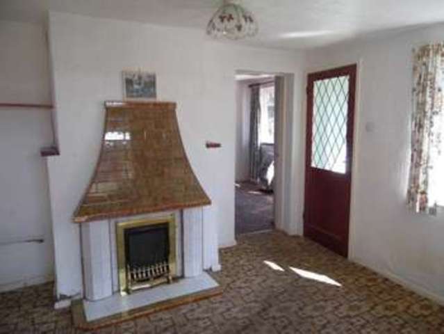  Image of 2 bedroom Detached house for sale in West Avenue Kidsgrove Stoke-on-Trent ST7 at Stoke-On-Trent Staffordshire Stoke-On-Trent, ST7 1NT