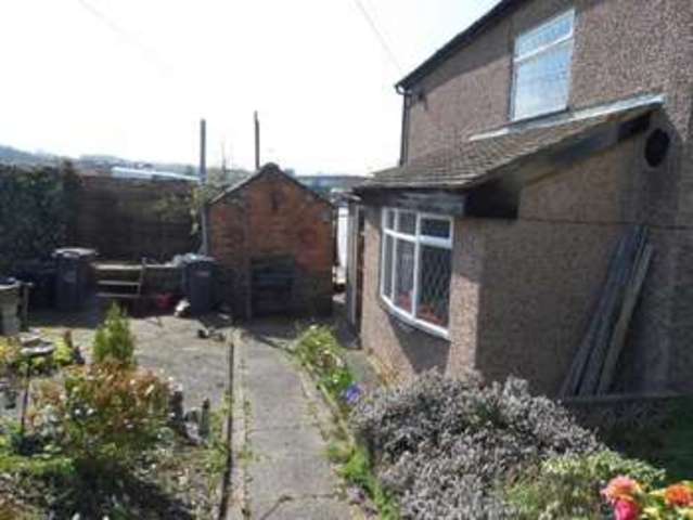  Image of 2 bedroom Detached house for sale in West Avenue Kidsgrove Stoke-on-Trent ST7 at Stoke-On-Trent Staffordshire Stoke-On-Trent, ST7 1NT
