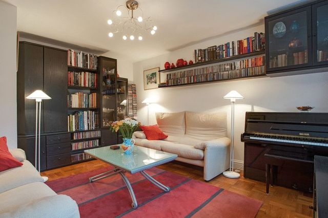  Image of 4 bedroom Detached house for sale in Barnards Hill Marlow SL7 at Barnards Hill  Marlow, SL7 2NX