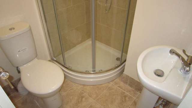  Image of 1 bedroom Studio flat to rent in West Parade Lincoln LN1 at West Parade  Lincoln, LN1 1QS