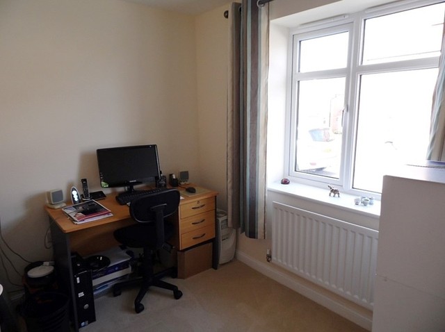  Image of 5 bedroom Detached house for sale in Whiteland Way Clanfield Waterlooville PO8 at Whiteland Way Clanfield Waterlooville, PO8 0ZF