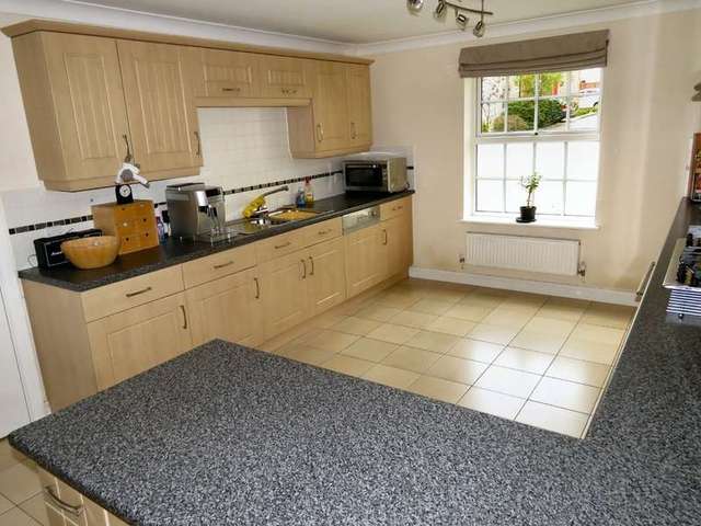  Image of 6 bedroom Detached house for sale in Whittington Chase Kingsmead Milton Keynes MK4 at Kingsmead Milton Keynes Buckinghamshire, MK4 4HL