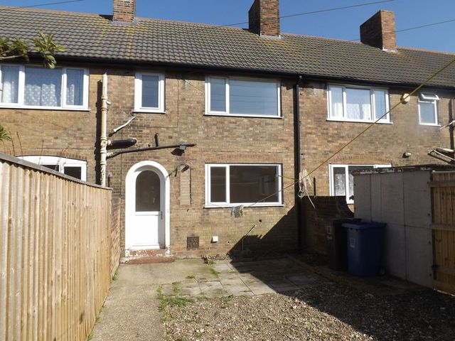  Image of 2 bedroom Terraced house for sale in Windsmoor Road Brookenby Binbrook Market Rasen LN8 at Windsmoor Road  Brookenby, LN8 6EF