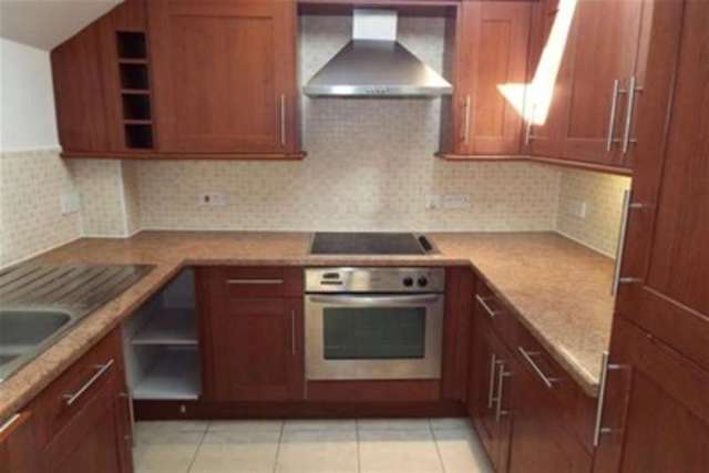  Image of 2 bedroom Flat to rent in Coventry Road Warwick CV34 at Warwick, CV34 4LE