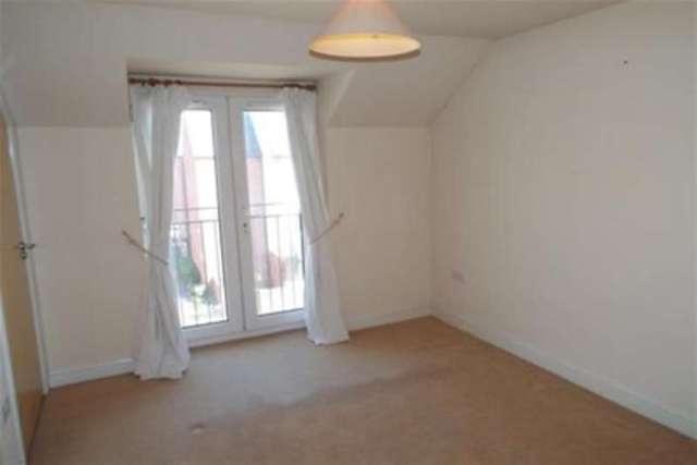  Image of 2 bedroom Flat to rent in Coventry Road Warwick CV34 at Warwick, CV34 4LE