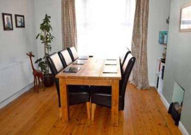  Image of 3 bedroom Terraced house to rent in Beer Street Yeovil BA20 at Beer Street  Yeovil, BA20 2AE