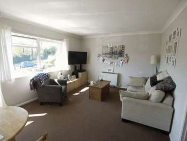  Image of 1 bedroom Flat for sale in Highfield Court London N14 at Highfield Court  Southgate, N14 4DX