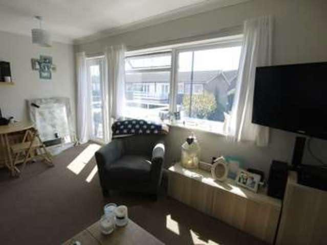  Image of 1 bedroom Flat for sale in Highfield Court London N14 at Highfield Court  Southgate, N14 4DX