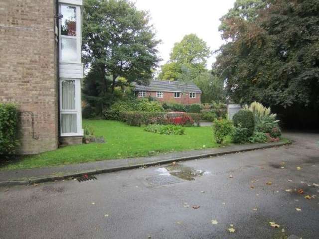  Image of 1 bedroom Flat to rent in Withington Road Whalley Range Manchester M16 at 155 Withington Road  Manchester, M16 8EE