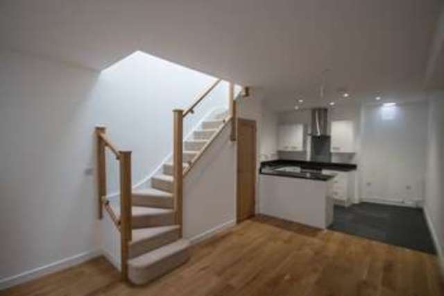  Image of 2 bedroom Terraced house to rent in High Street Crediton EX17 at High Street  Crediton, EX17 3LG