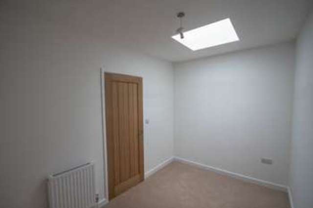  Image of 2 bedroom Terraced house to rent in High Street Crediton EX17 at High Street  Crediton, EX17 3LG