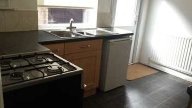  Image of 4 bedroom Terraced house to rent in Hinckley Road Leicester LE3 at Hinckley Road  Leicester, LE3 0RD
