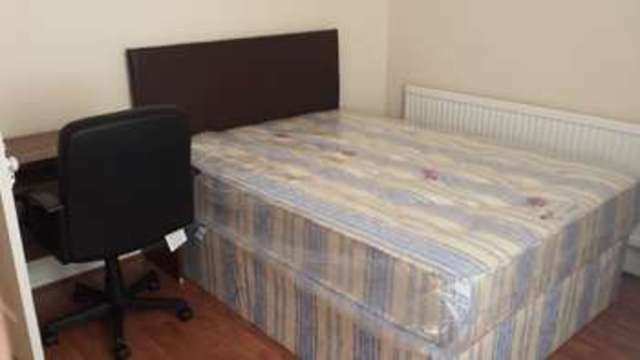  Image of 4 bedroom Terraced house to rent in Hinckley Road Leicester LE3 at Hinckley Road  Leicester, LE3 0RD