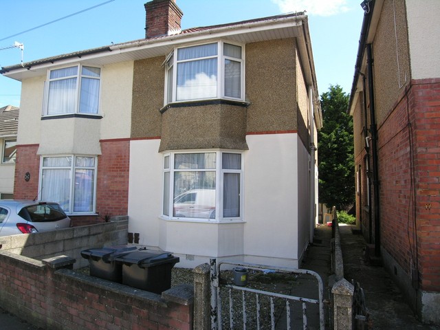  Image of 4 bedroom Detached house to rent in Brassey Road Winton Bournemouth BH9 at Bournemouth, BH9 1PW