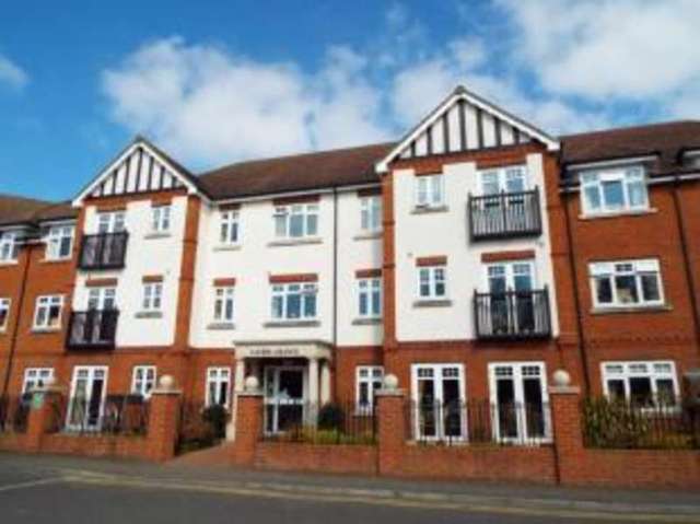  Image of 2 bedroom Retirement Property for sale in High Road Byfleet West Byfleet KT14 at 83 High Road Byfleet Byfleet, KT14 7QS