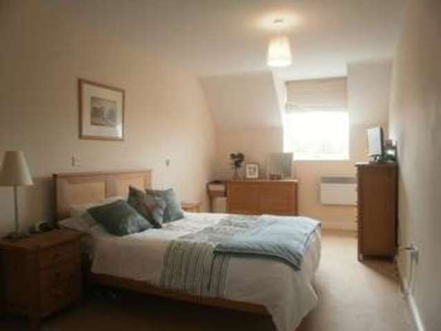  Image of 1 bedroom Flat for sale in Griffin Close Birmingham B31 at Griffin Close Northfield Birmingham, B31 2FJ