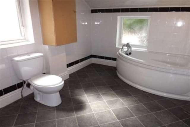  Image of 3 bedroom Terraced house to rent in Alexandra Road Blackburn BB2 at Blackburn, BB2 6DW